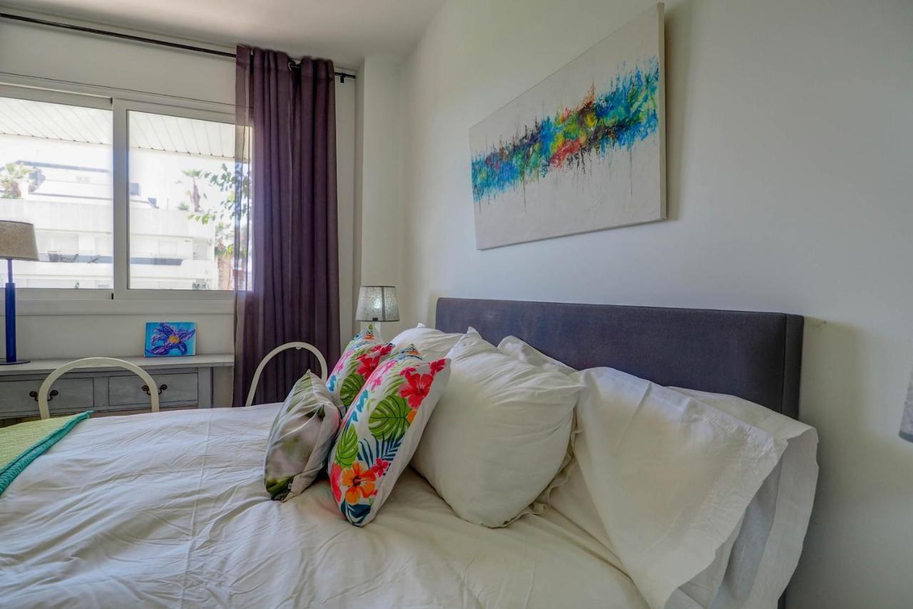 Mediterraneo Seaview Apartment By Hello Homes Sitges Extérieur photo